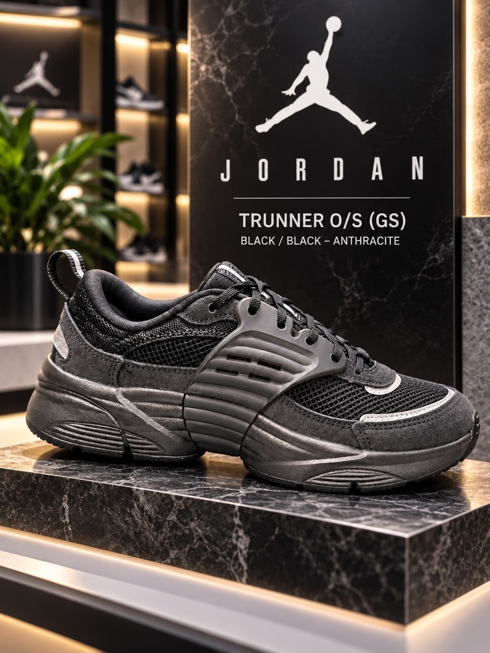 Jordan Trunner O/S Black Anthracite 7Y / Women’s 8.5 – New in Box